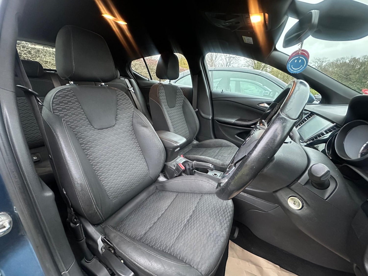 Used Vauxhall Astra 2016 for sale - 77097949: Photo 9