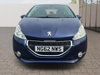 Used Peugeot 208 2013 for sale - 77882081: Photo