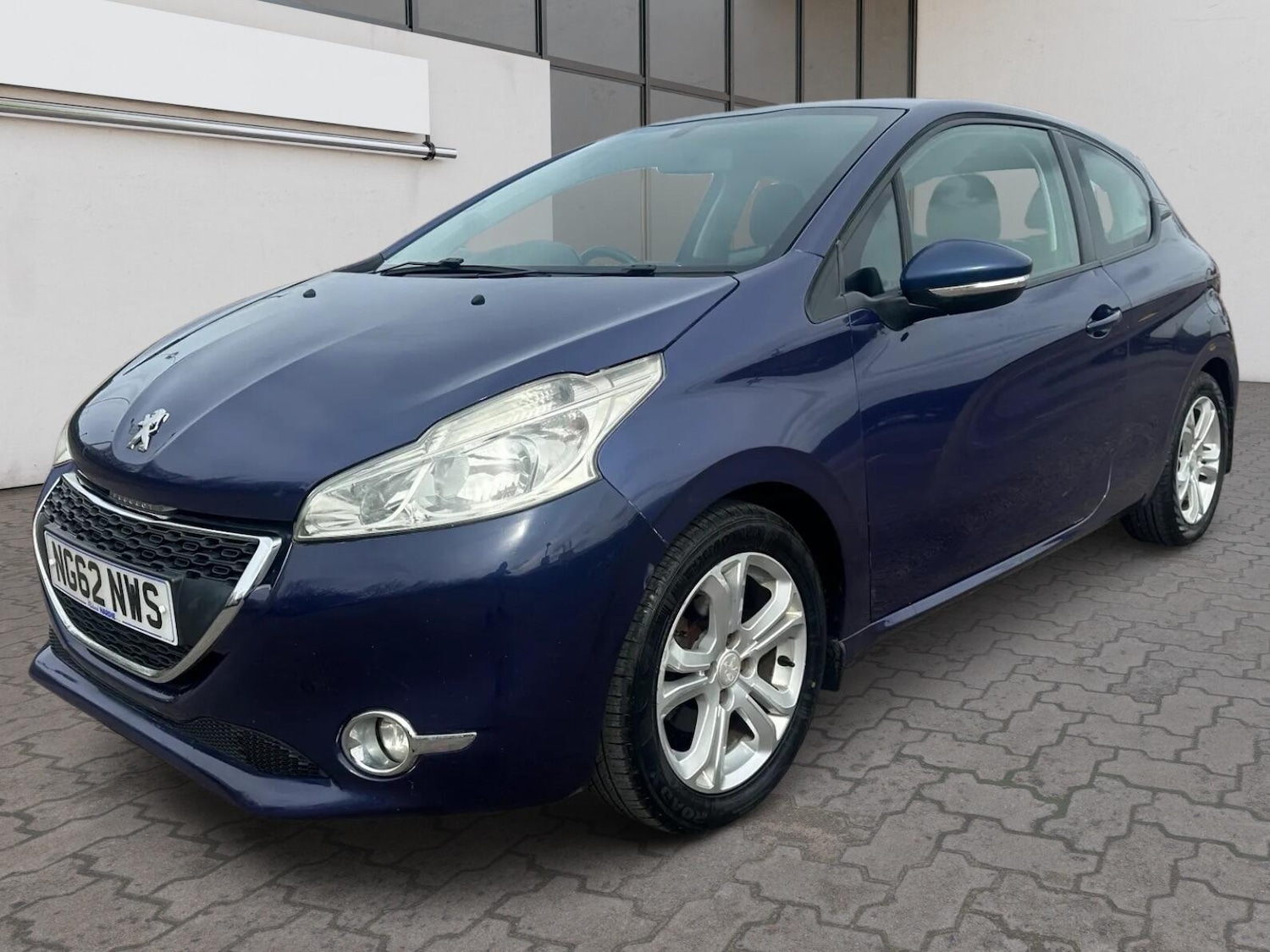 Used Peugeot 208 for sale - 77882081: Photo 3