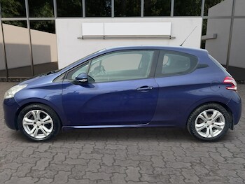 Used Peugeot 208 2013 for sale - 77882081: Photo