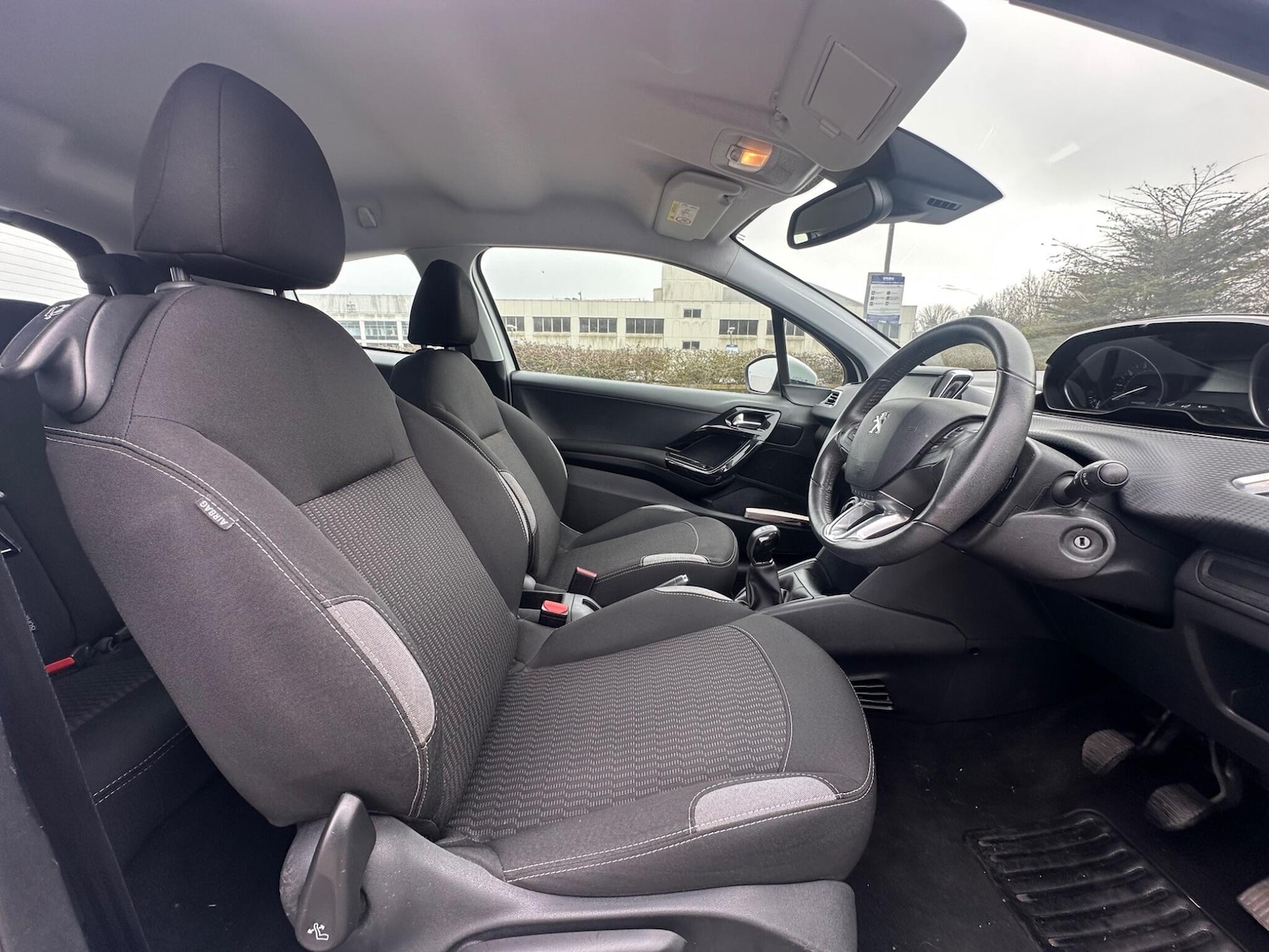 Used Peugeot 208 for sale - 77882081: Photo 9