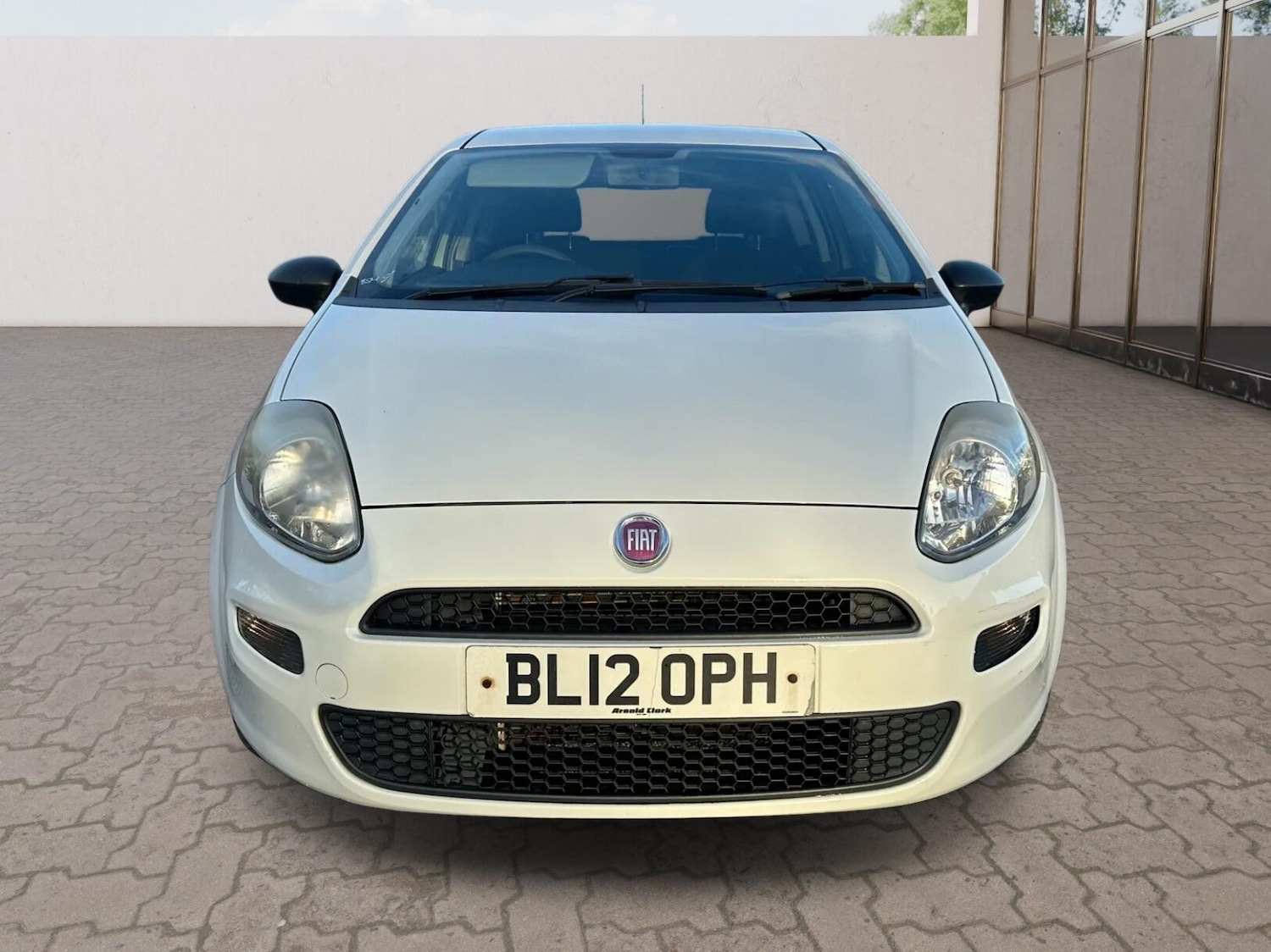 Used Fiat Punto 2012 for sale - 77908595: Photo 2