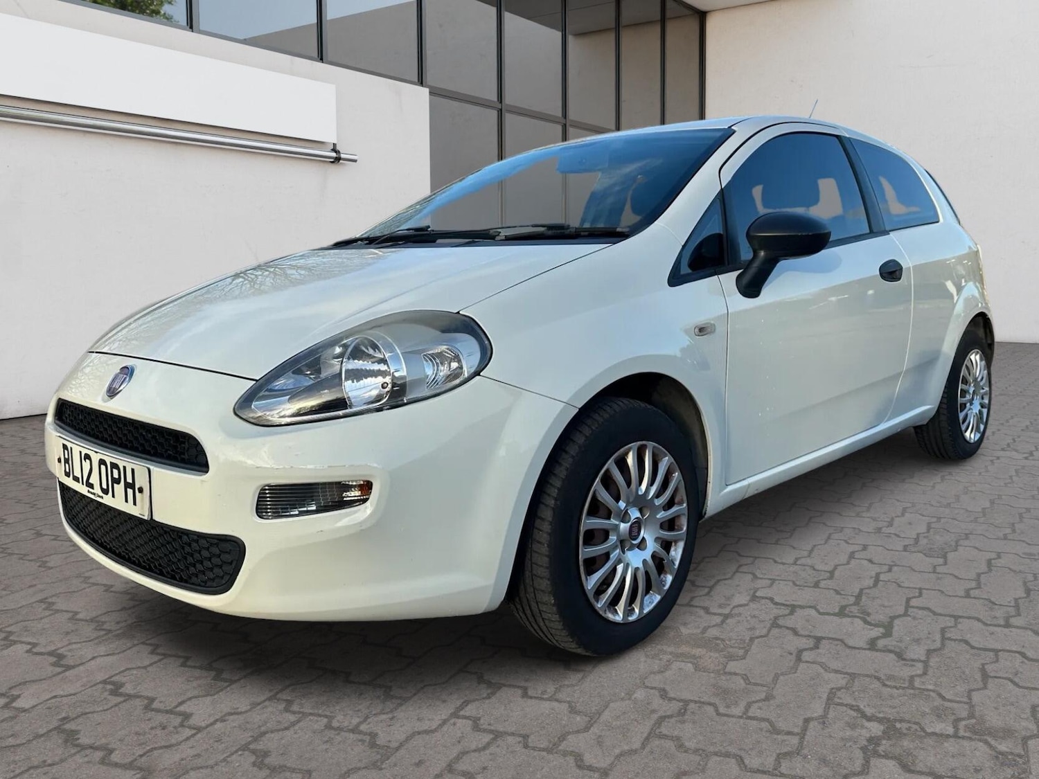 Used Fiat Punto 2012 for sale - 77908595: Photo 3