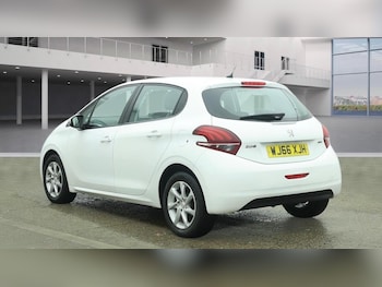 Used Peugeot 208 2016 for sale - 77783671: Photo