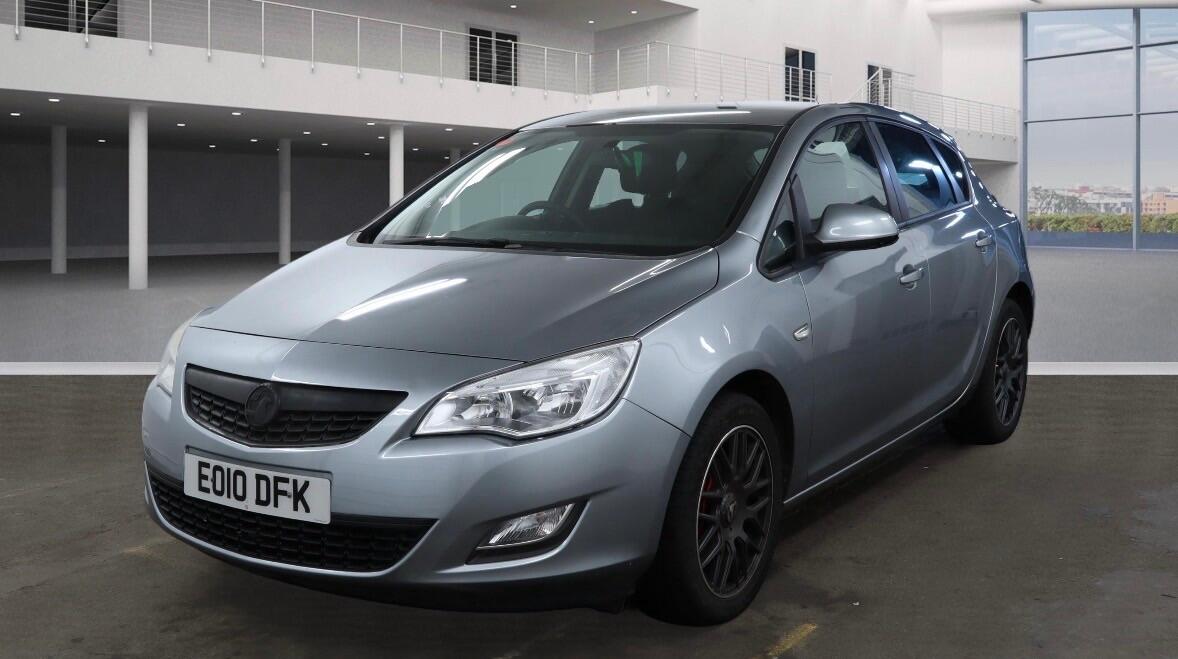 Used Vauxhall Astra for sale - 77709482: Photo 2