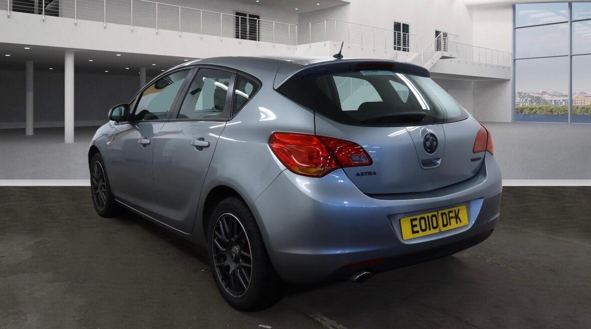 Used Vauxhall Astra for sale - 77709482: Photo 4