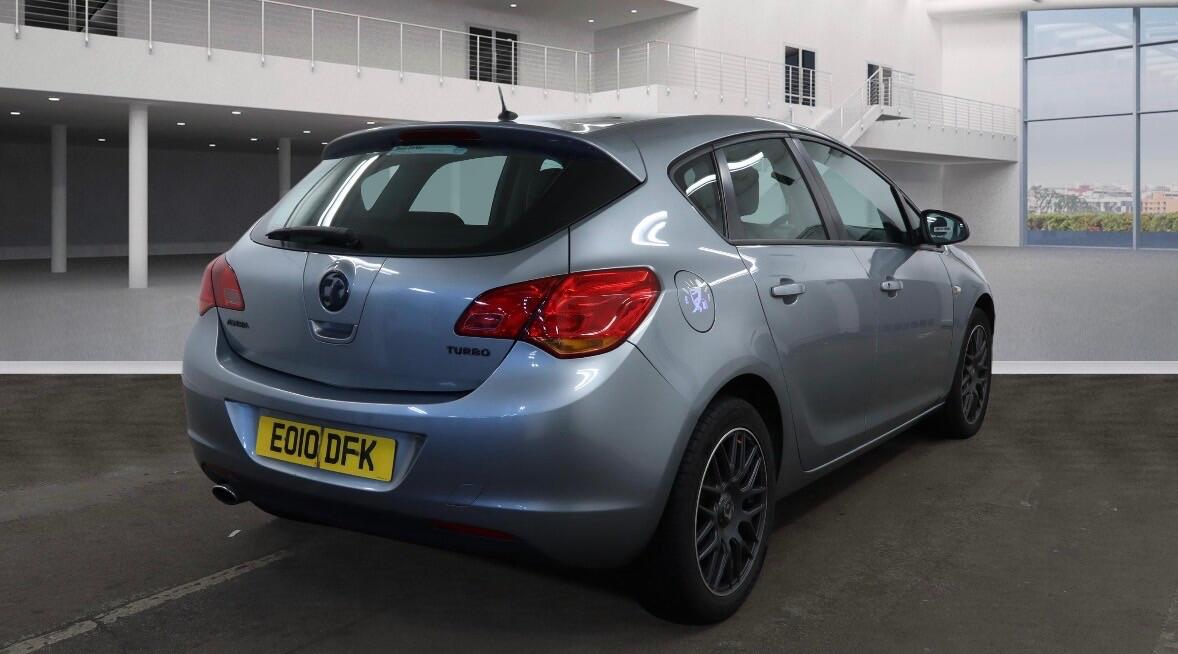 Used Vauxhall Astra for sale - 77709482: Photo 5