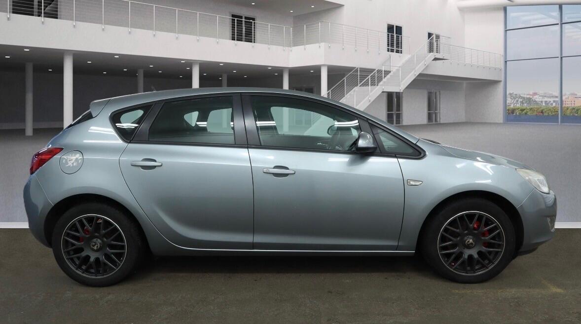 Used Vauxhall Astra for sale - 77709482: Photo 6