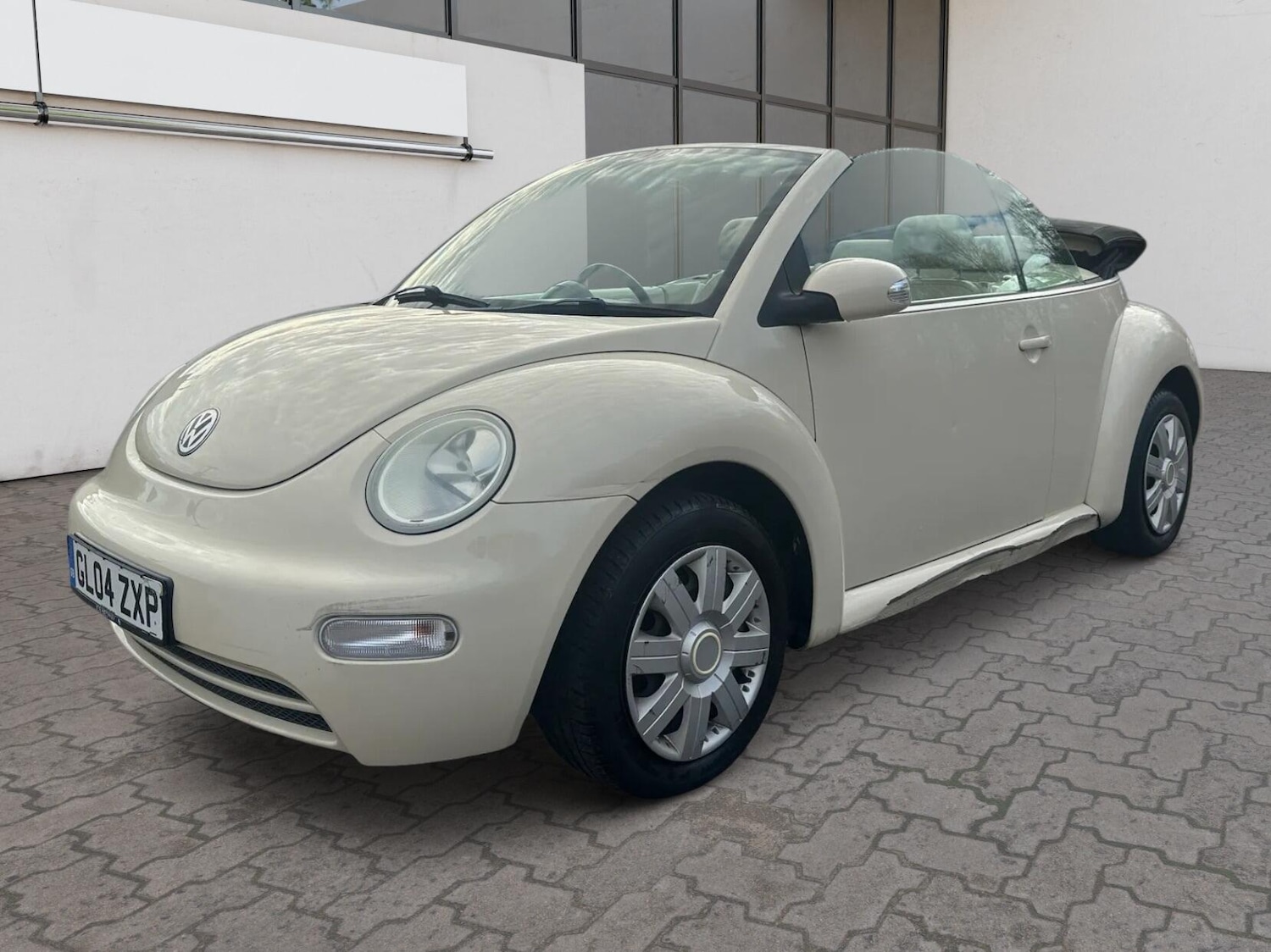 Used Volkswagen Beetle 2004 for sale - 76561618: Photo 11