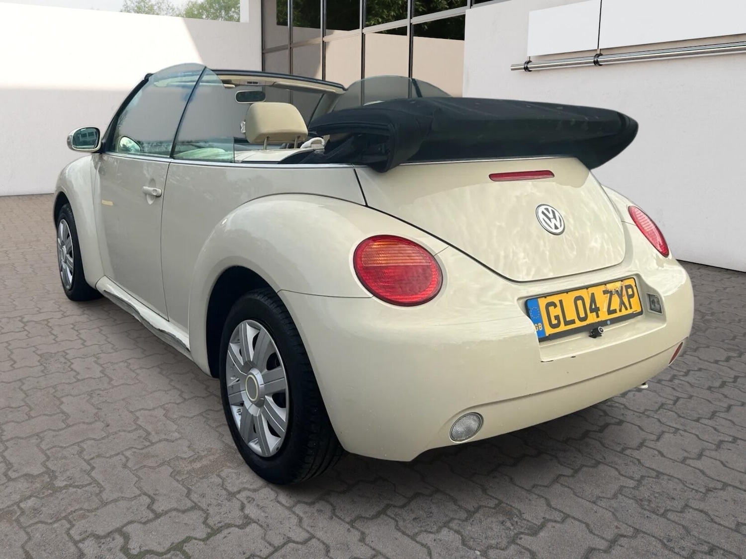 Used Volkswagen Beetle 2004 for sale - 76561618: Photo 13