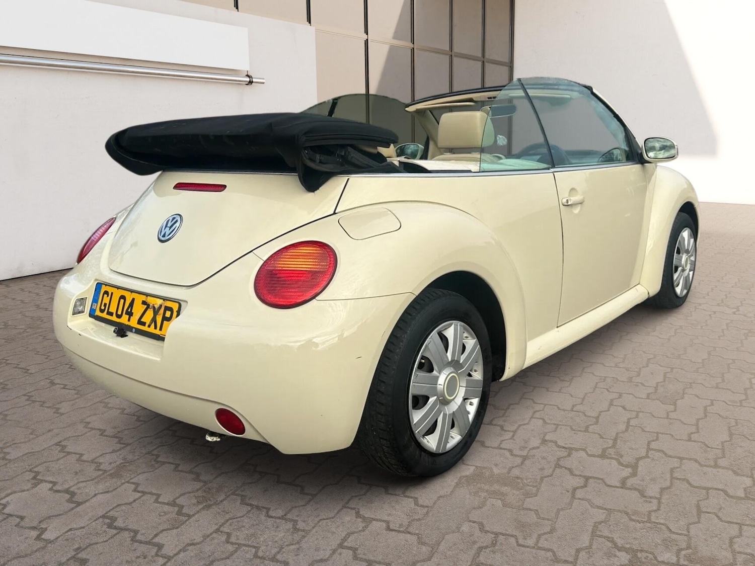 Used Volkswagen Beetle 2004 for sale - 76561618: Photo 15