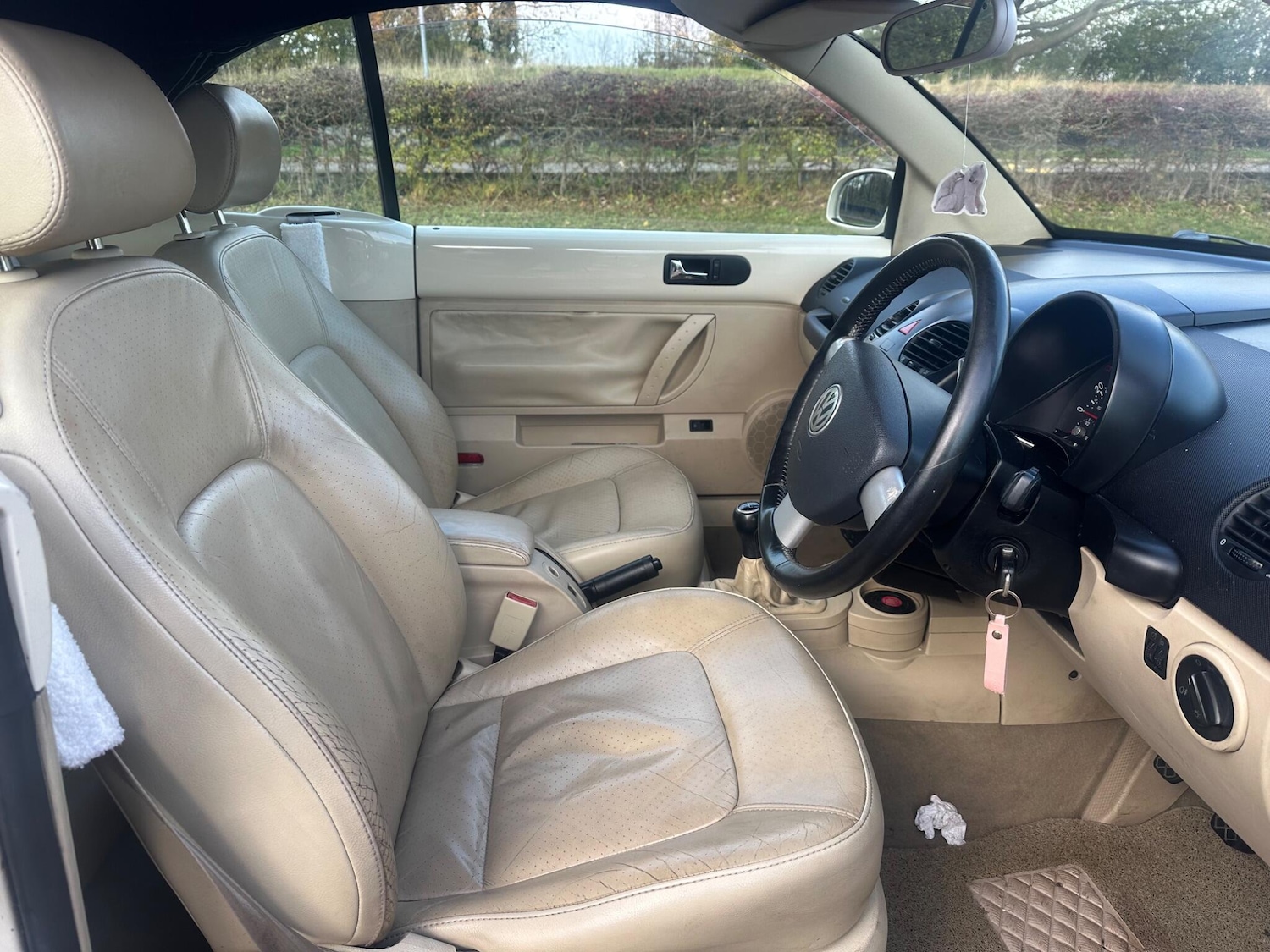 Used Volkswagen Beetle 2004 for sale - 76561618: Photo 17