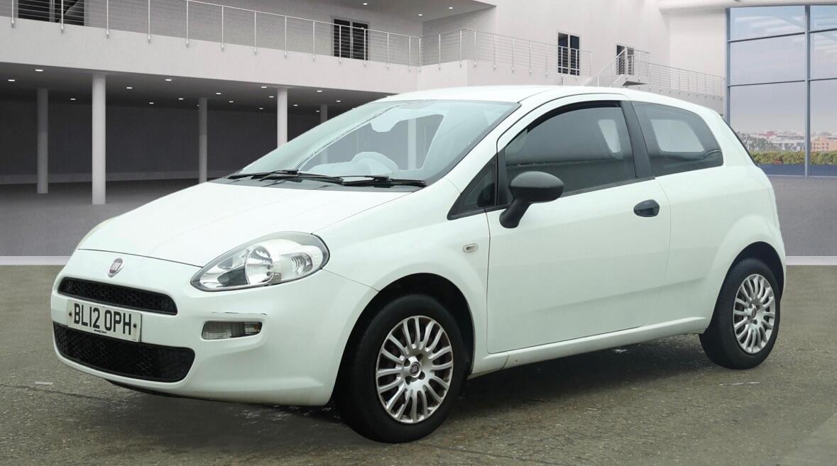 Used Fiat Punto 2012 for sale - 76370137: Photo 2