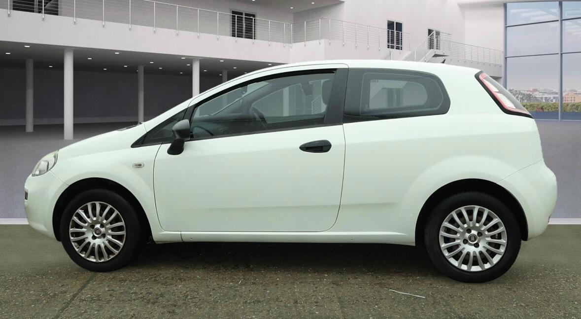 Used Fiat Punto 2012 for sale - 76370137: Photo 3