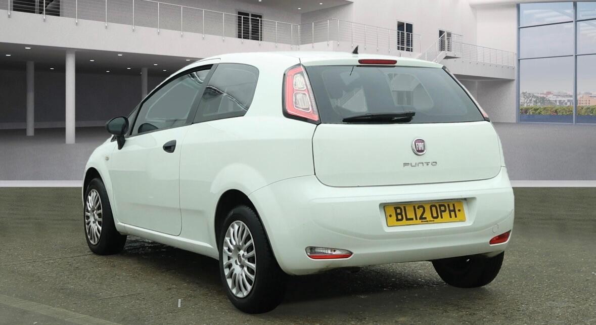 Used Fiat Punto 2012 for sale - 76370137: Photo 4