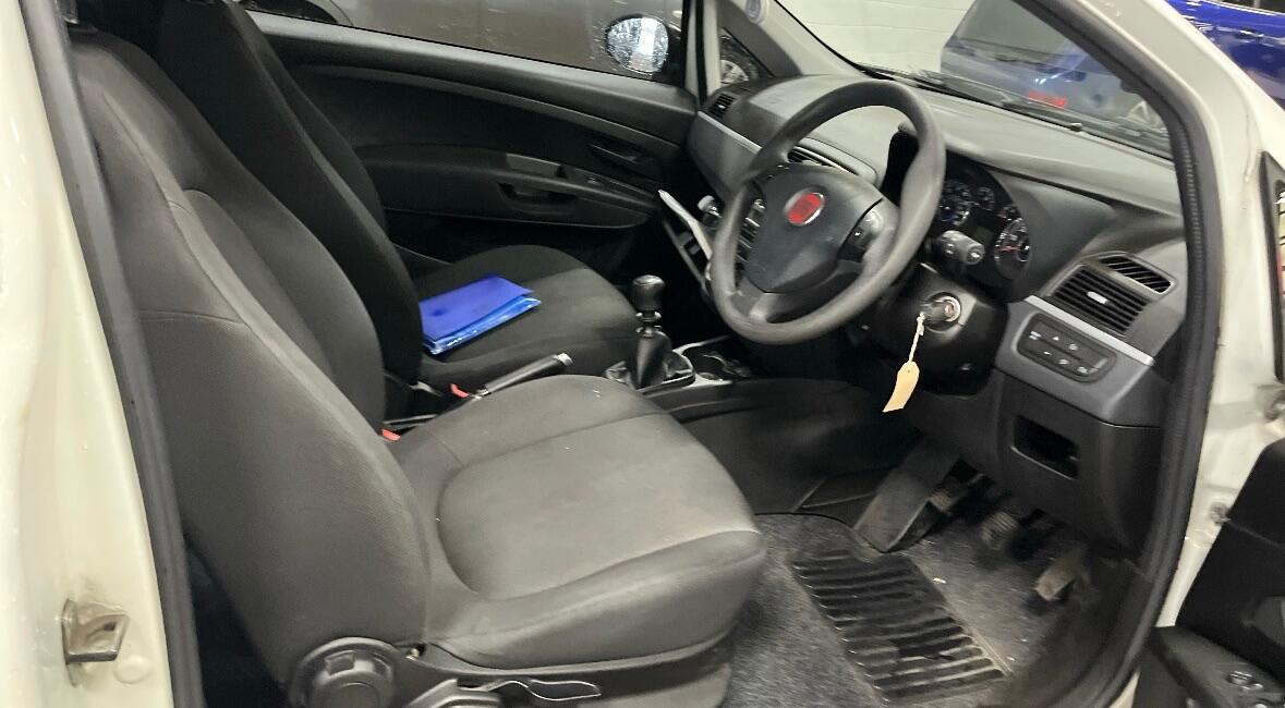 Used Fiat Punto 2012 for sale - 76370137: Photo 7