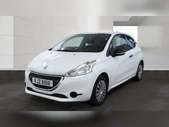 Used Peugeot 208 2014 for sale - 78689559: Photo