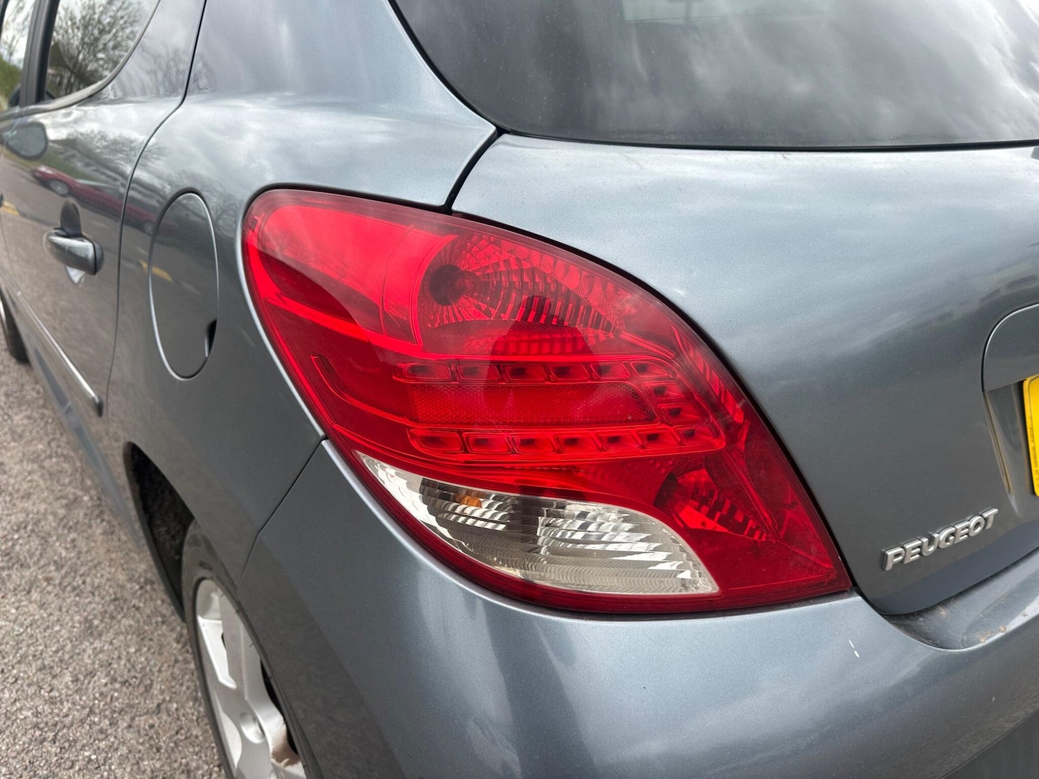 Used Peugeot 207 2011 for sale - 78127849: Photo 11