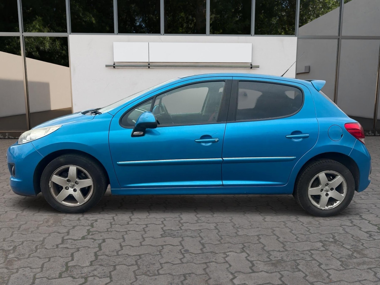 Used Peugeot 207 2012 for sale - 77634000: Photo 4