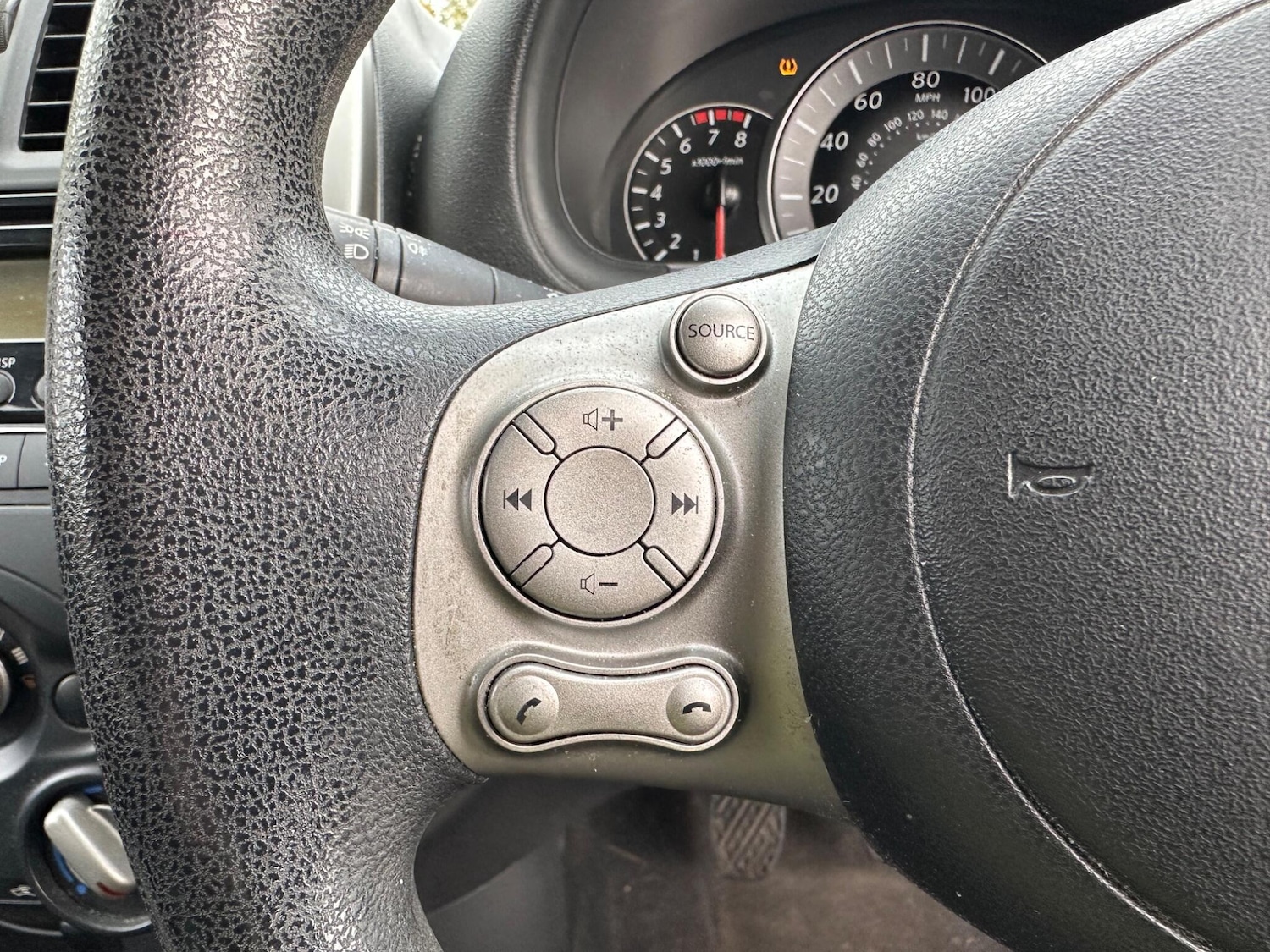 Used Nissan Micra 2015 for sale - 77098190: Photo 16