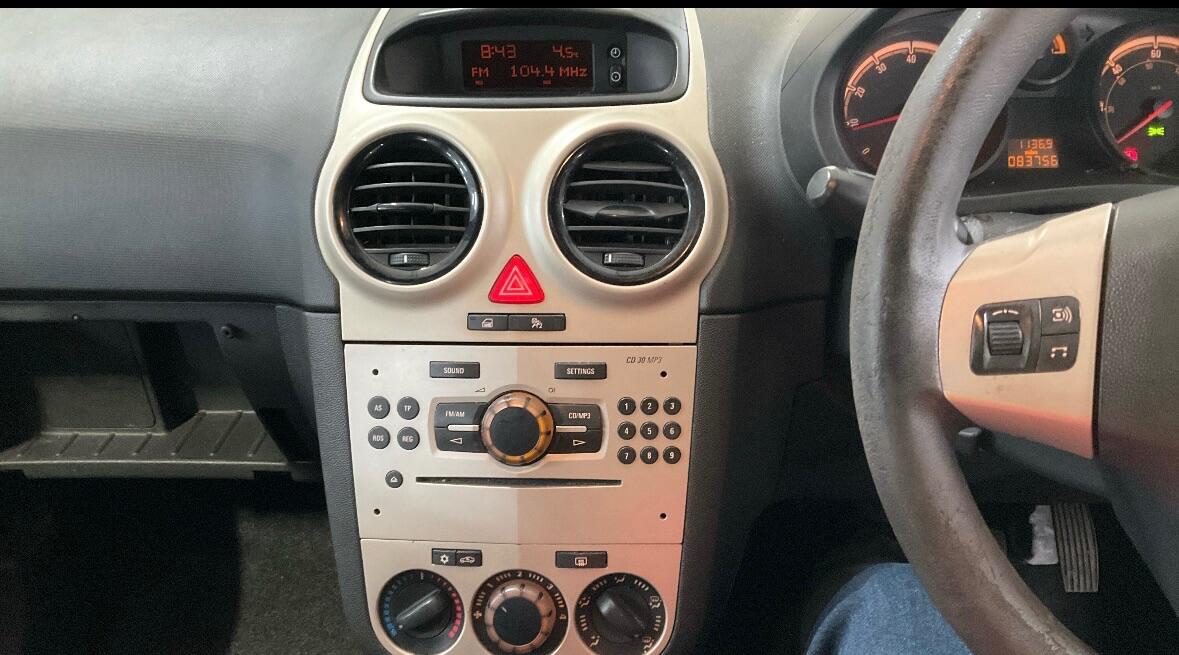 Used Vauxhall Corsa 2009 for sale - 76620238: Photo 10