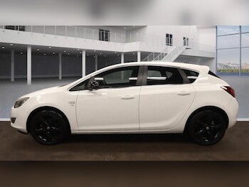 Used Vauxhall Astra 2011 for sale - 77253643: Photo