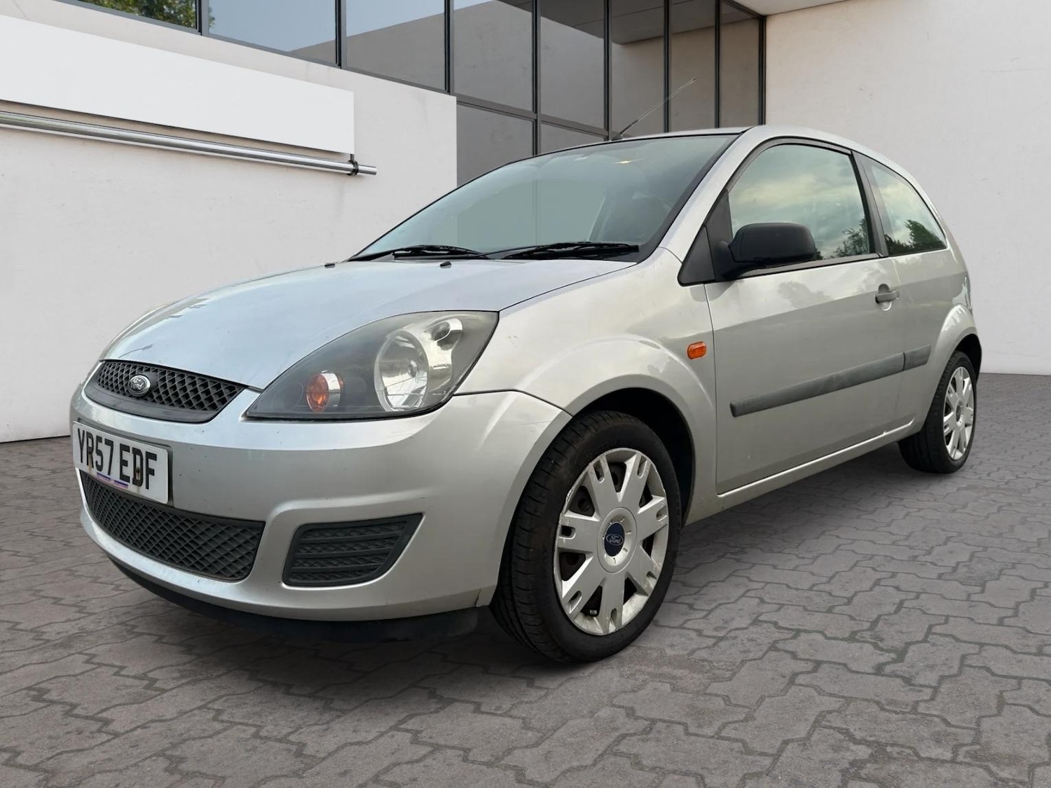 Used Ford Fiesta 2007 for sale - 76370389: Photo 3