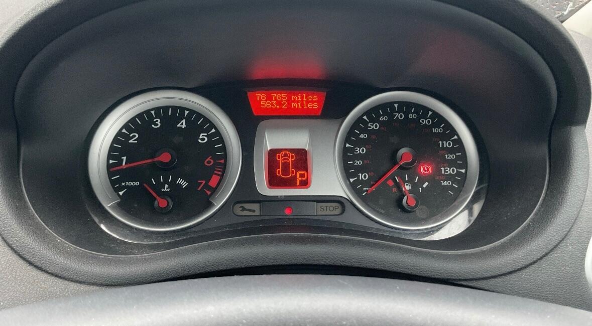 Used Renault Clio 2010 for sale - 77097708: Photo 12