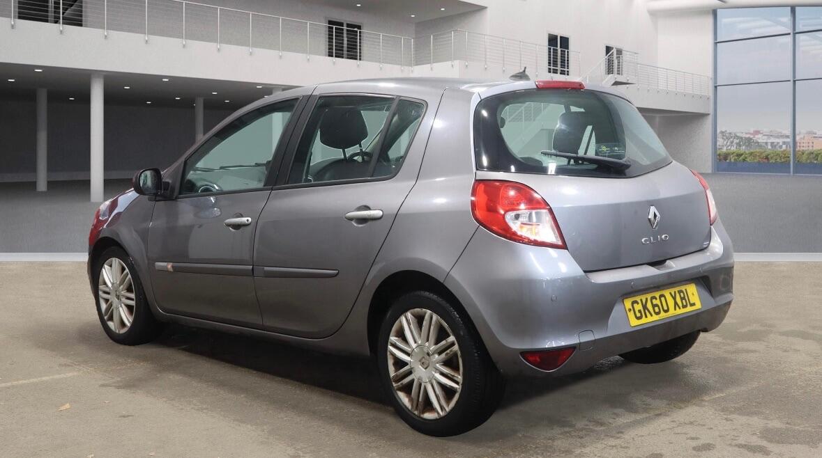 Used Renault Clio 2010 for sale - 77097708: Photo 4