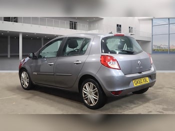 Used Renault Clio 2010 for sale - 77097708: Photo