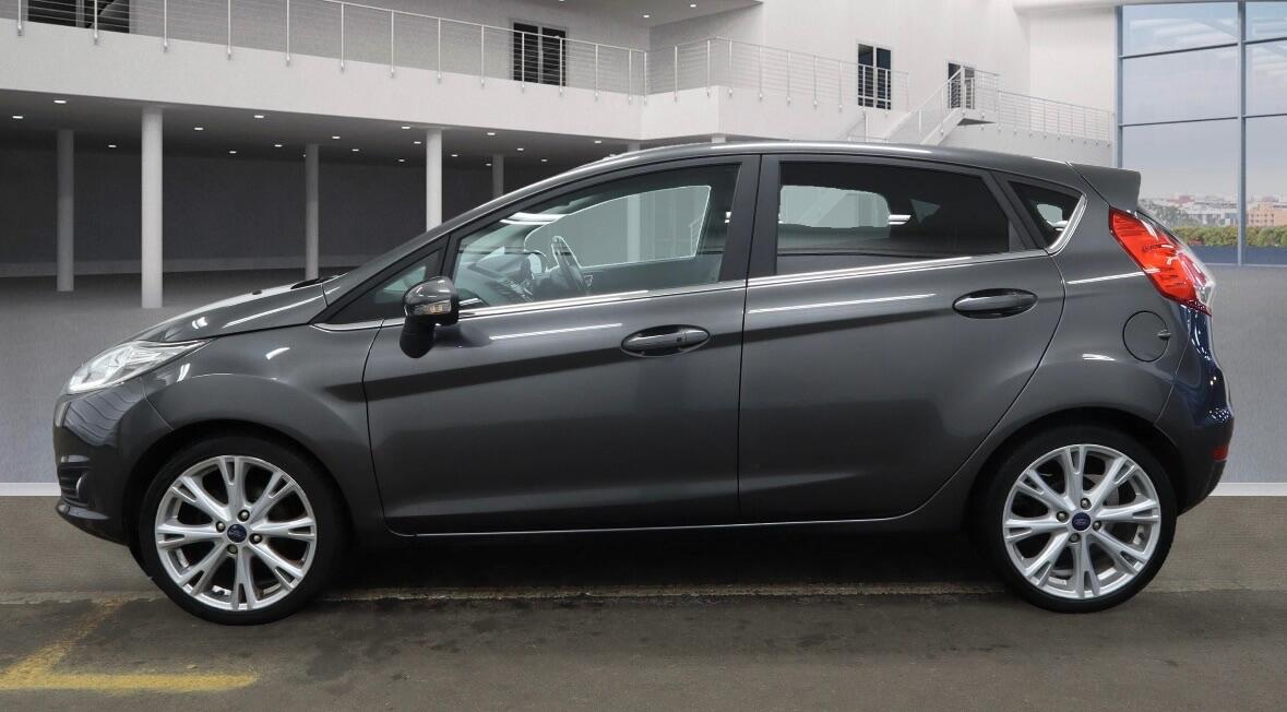 Used Ford Fiesta 2016 for sale - 76839845: Photo 3