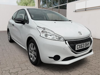 Used Peugeot 208 2013 for sale - 78742034: Photo