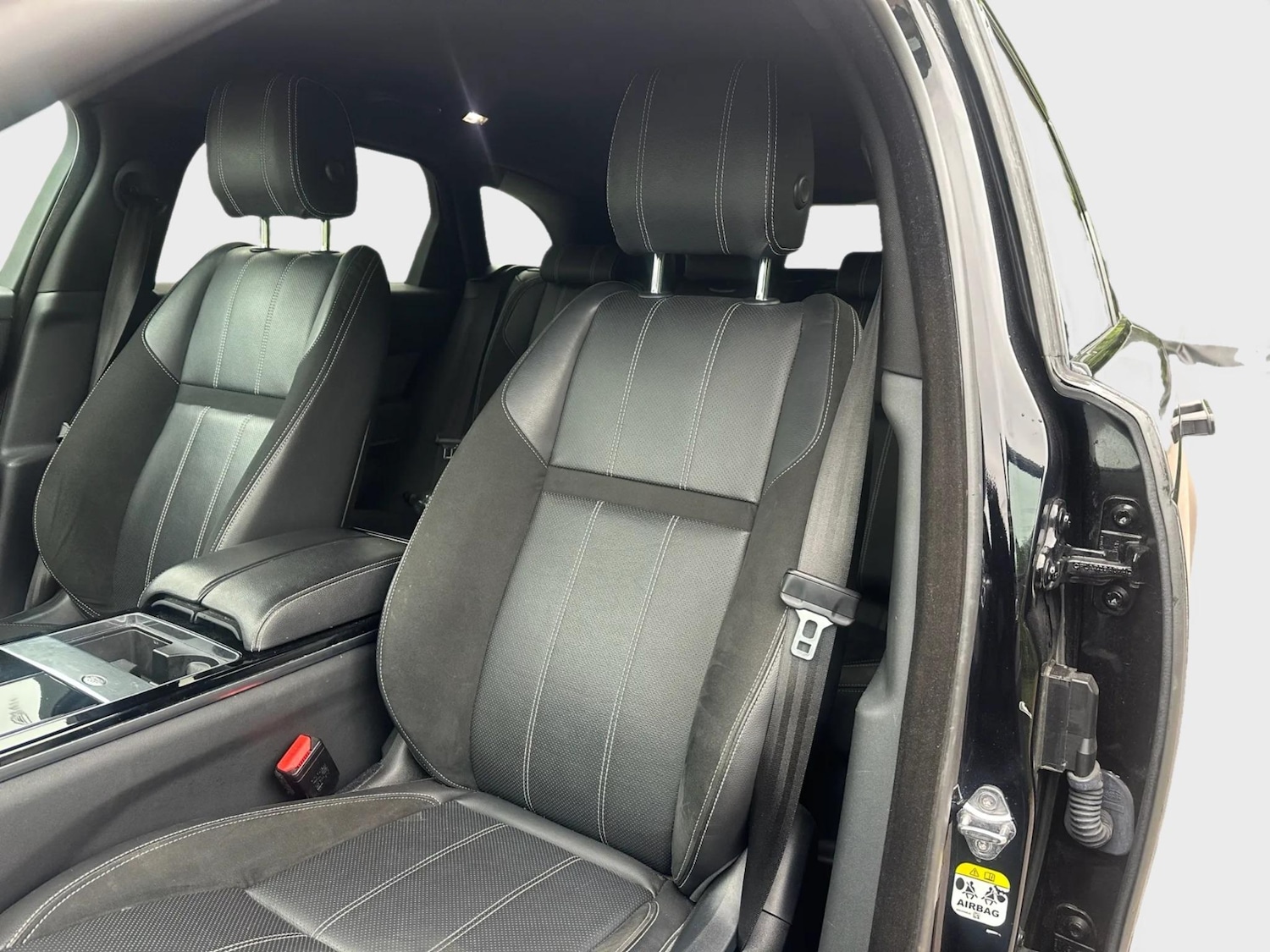 Used Land Rover Range Rover Velar 2019 for sale - 76850449: Photo 18