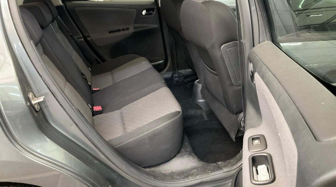 Used Peugeot 207 2010 for sale - 77908837: Photo 8
