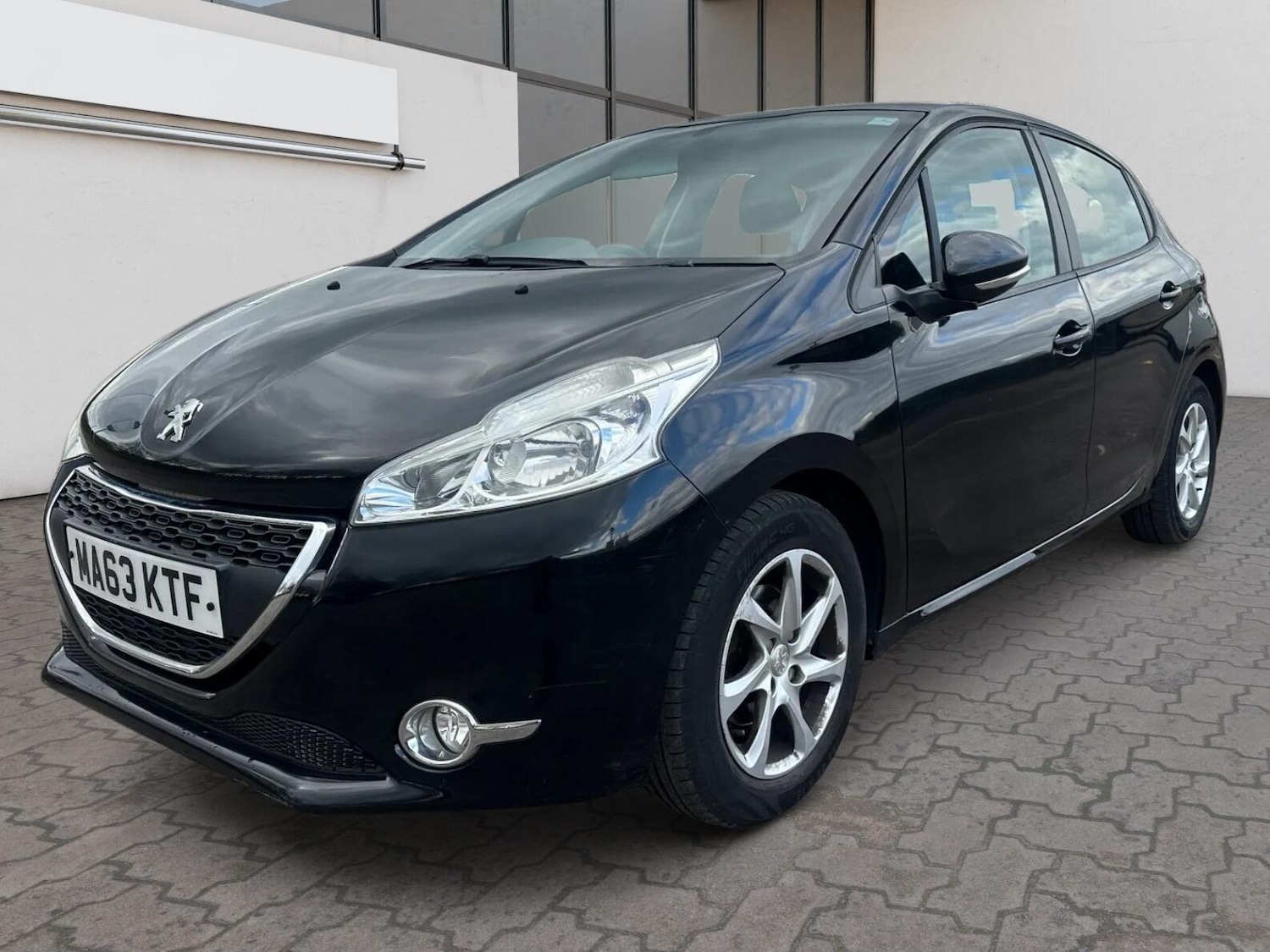 Used Peugeot 208 for sale - 77704755: Photo 3