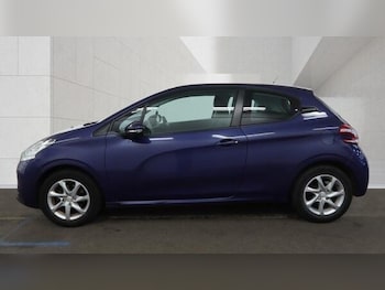 Used Peugeot 208 2015 for sale - 78586683: Photo