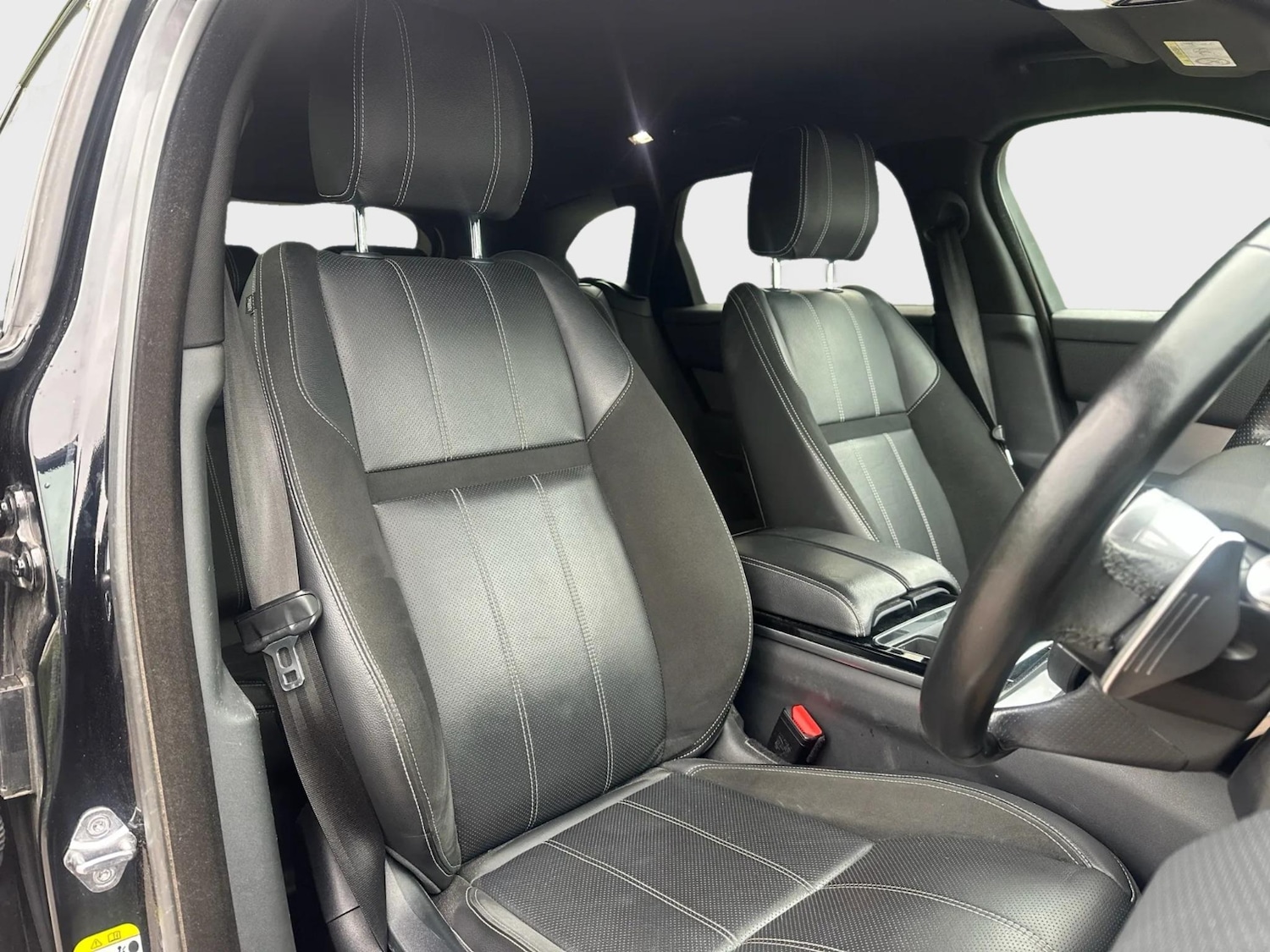 Used Land Rover Range Rover Velar 2019 for sale - 76802450: Photo 10