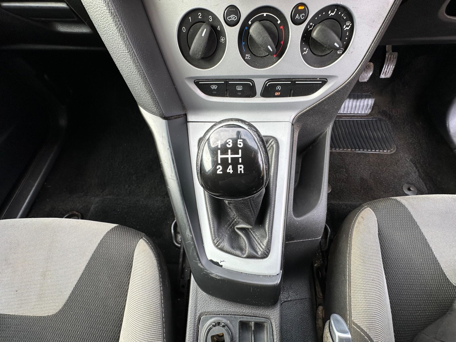 Used Ford Focus 2014 for sale - 77625428: Photo 16