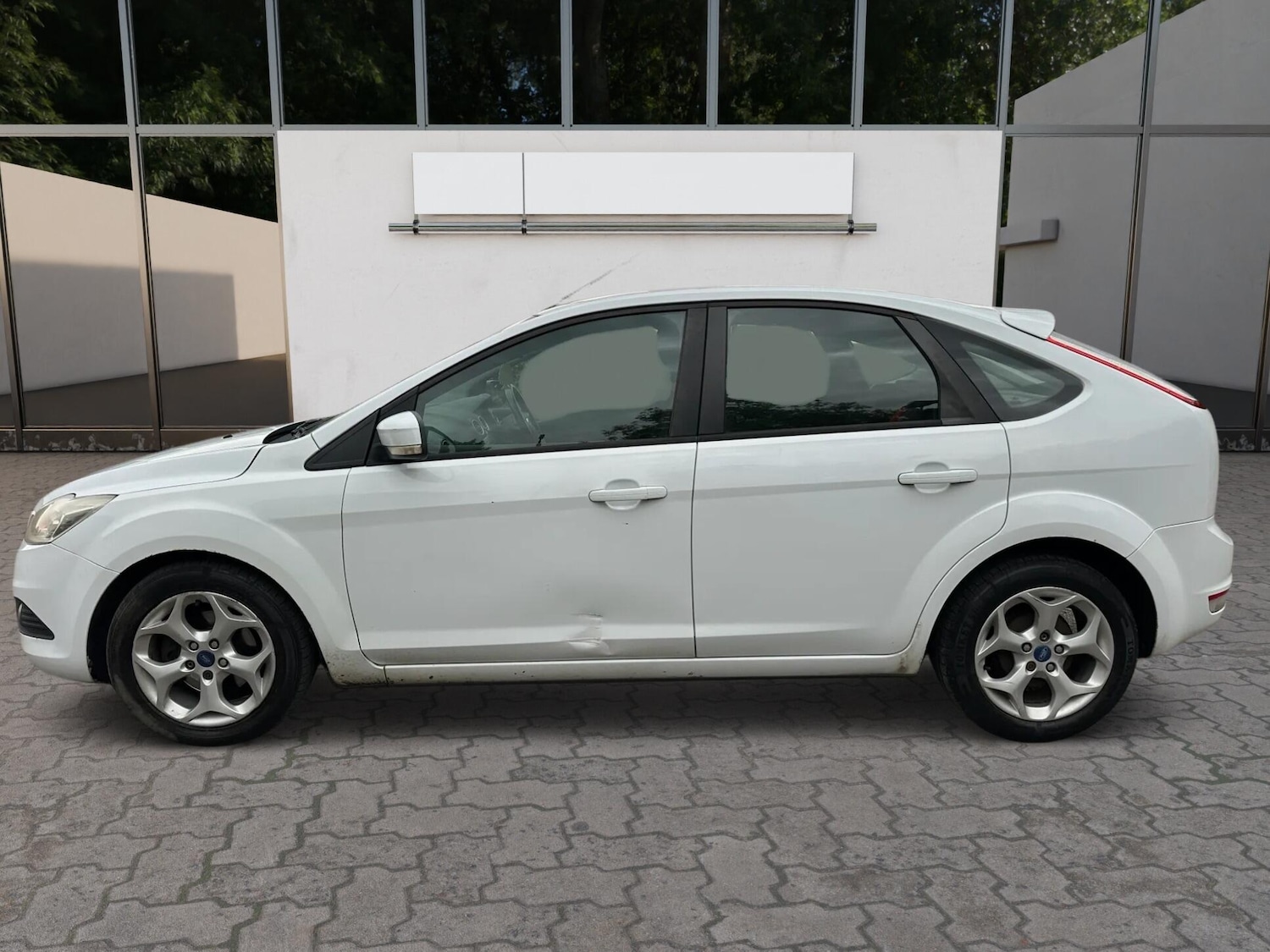 Used Ford Focus 2011 for sale - 76370720: Photo 4
