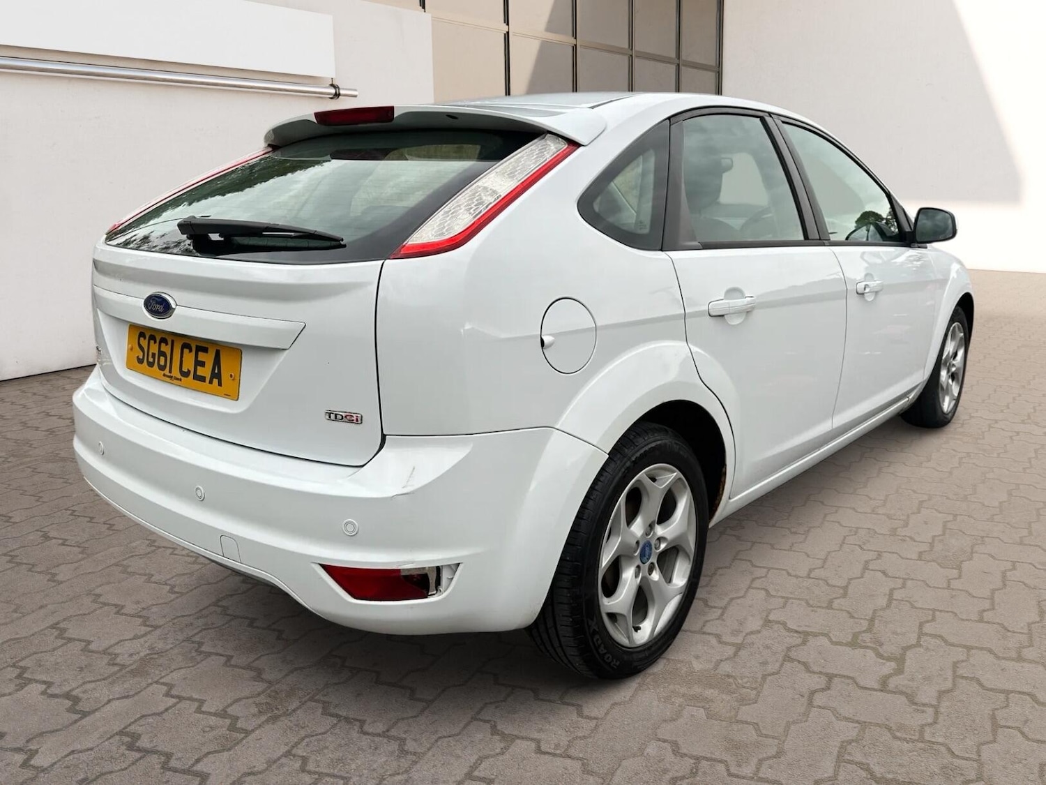Used Ford Focus 2011 for sale - 76370720: Photo 7
