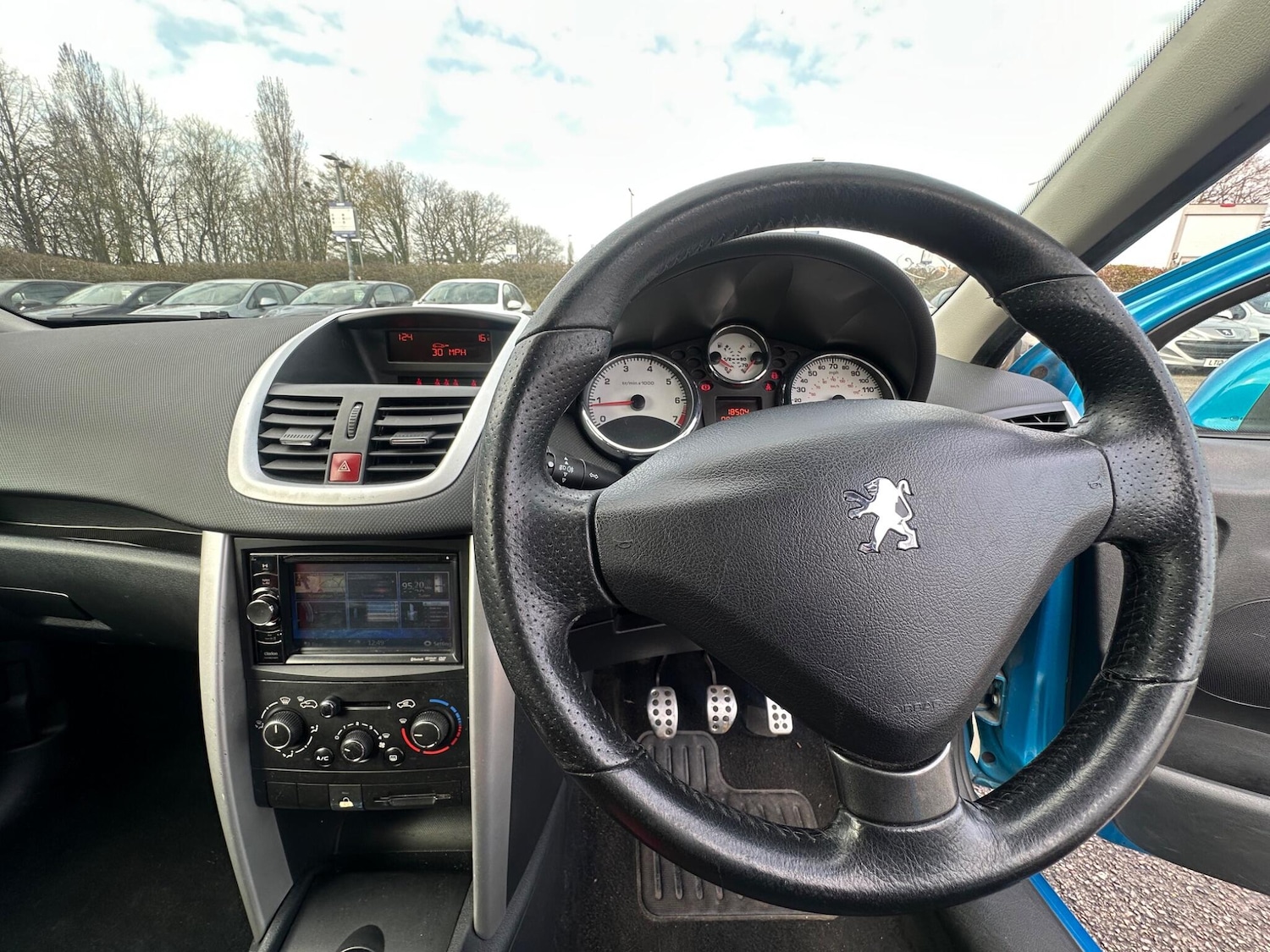 Used Peugeot 207 2012 for sale - 77808315: Photo 12