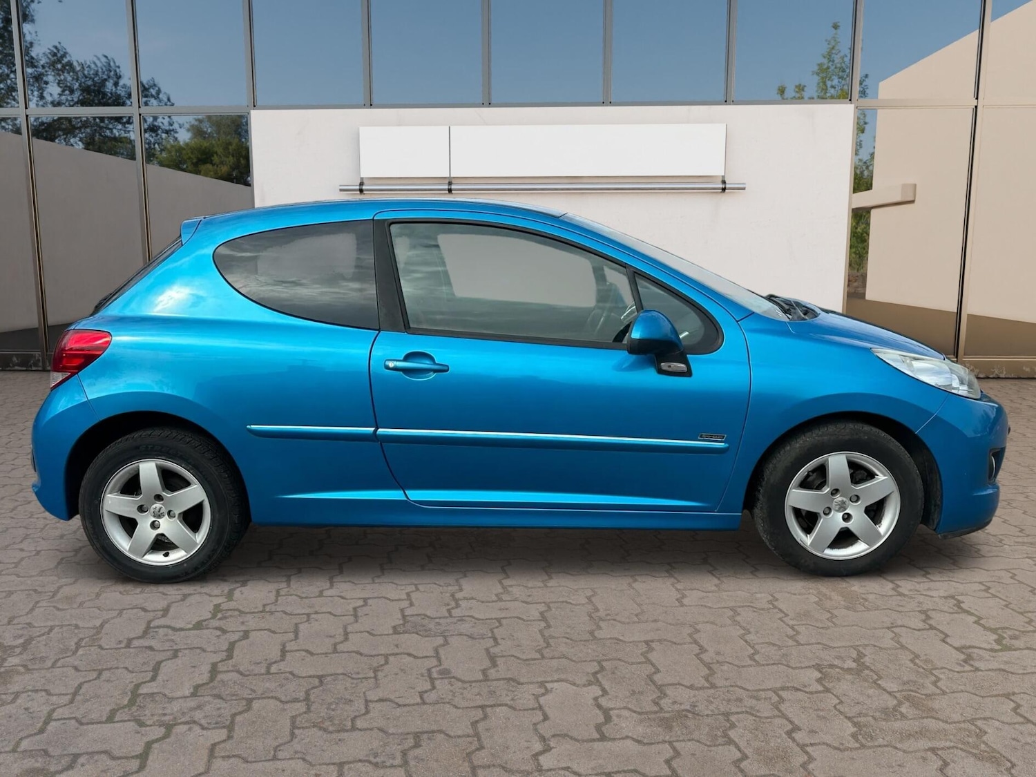 Used Peugeot 207 2012 for sale - 77808315: Photo 9