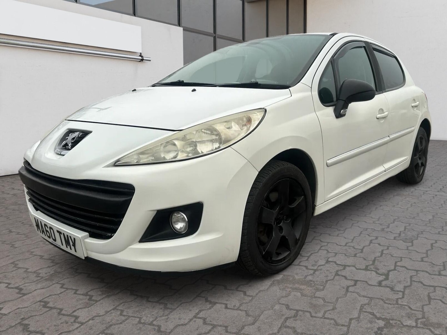 Used Peugeot 207 2010 for sale - 77097392: Photo 3