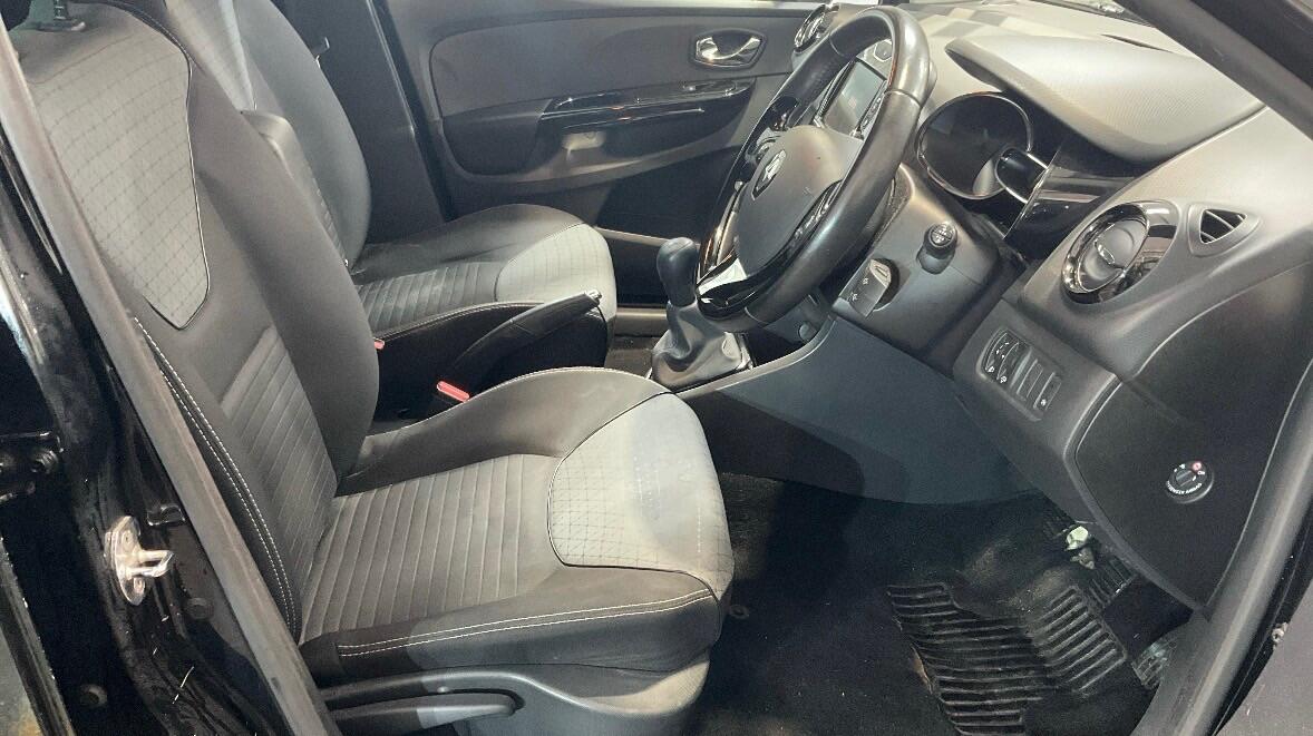 Used Renault Clio 2014 for sale - 77637664: Photo 7