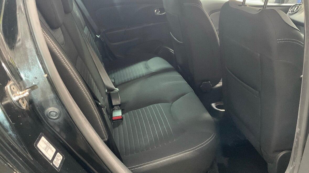 Used Renault Clio 2014 for sale - 77637664: Photo 8