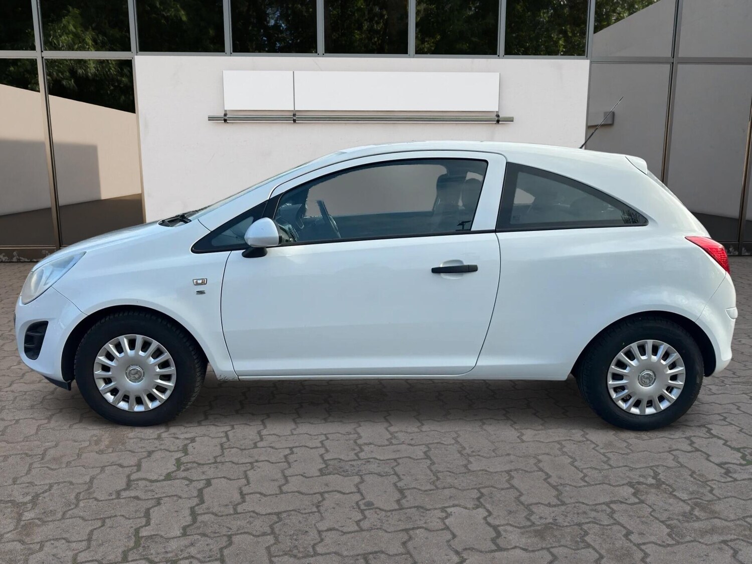 Used Vauxhall Corsa 2012 for sale - 77799201: Photo 5