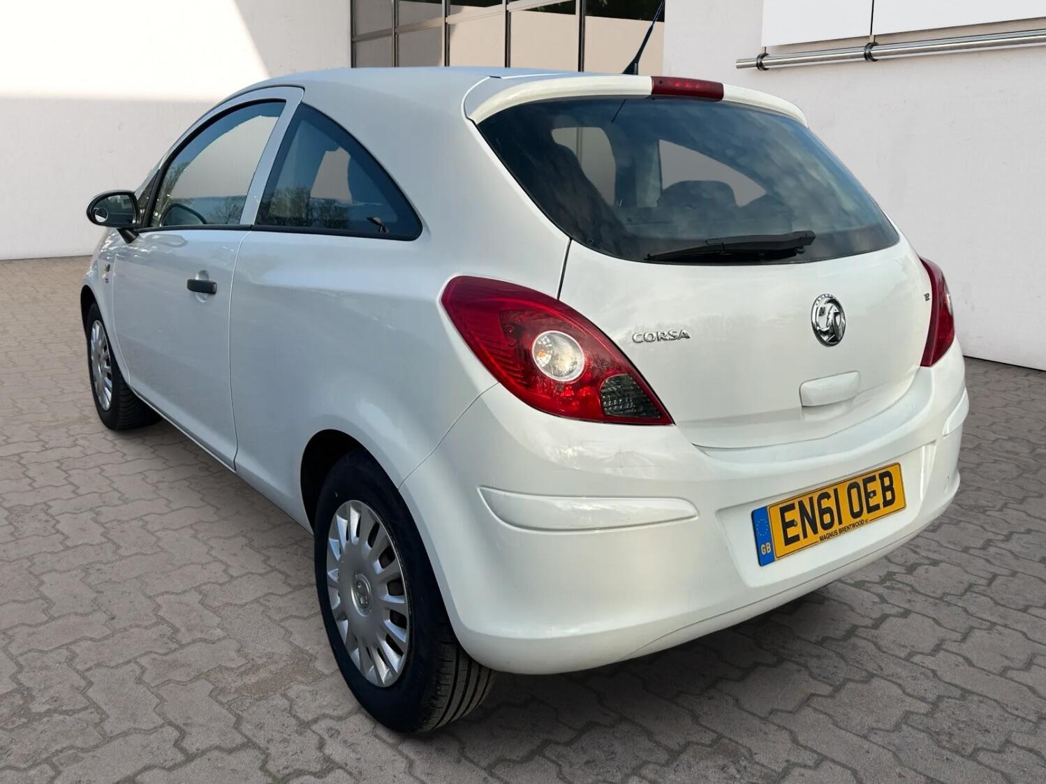 Used Vauxhall Corsa 2012 for sale - 77799201: Photo 6