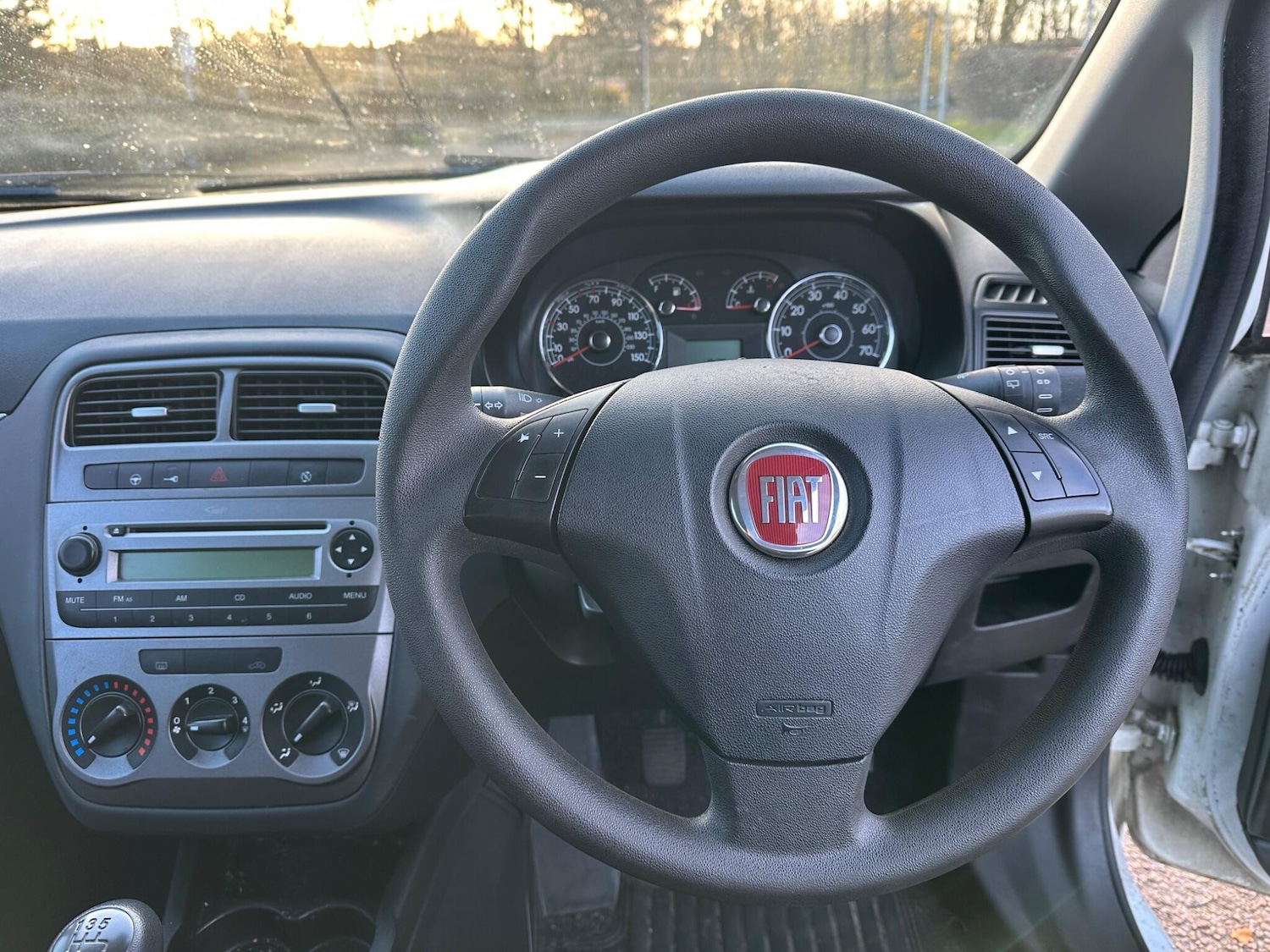 Used Fiat Punto 2012 for sale - 77637356: Photo 10