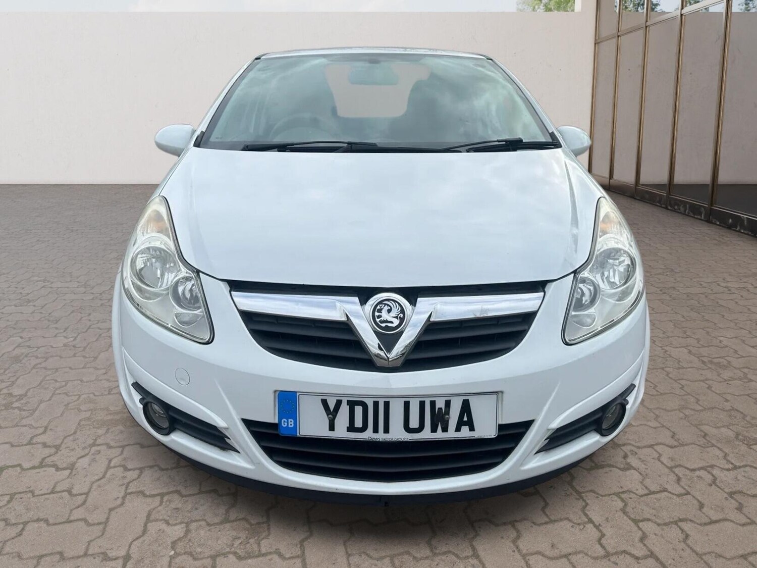 Used Vauxhall Corsa 2011 for sale - 78185132: Photo 2