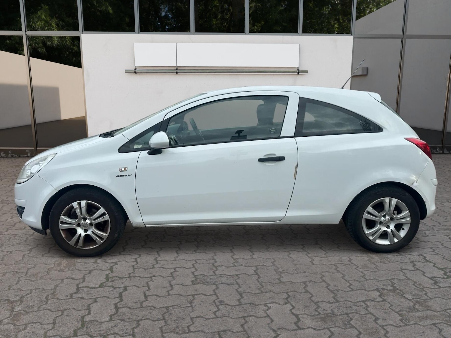 Used Vauxhall Corsa 2011 for sale - 78185132: Photo 5